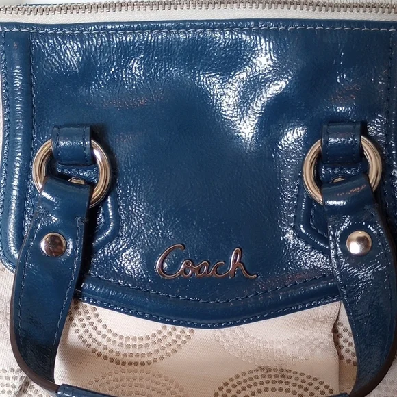 Coach Blue and Cream Shoulder Bag - Picture 2 of 8